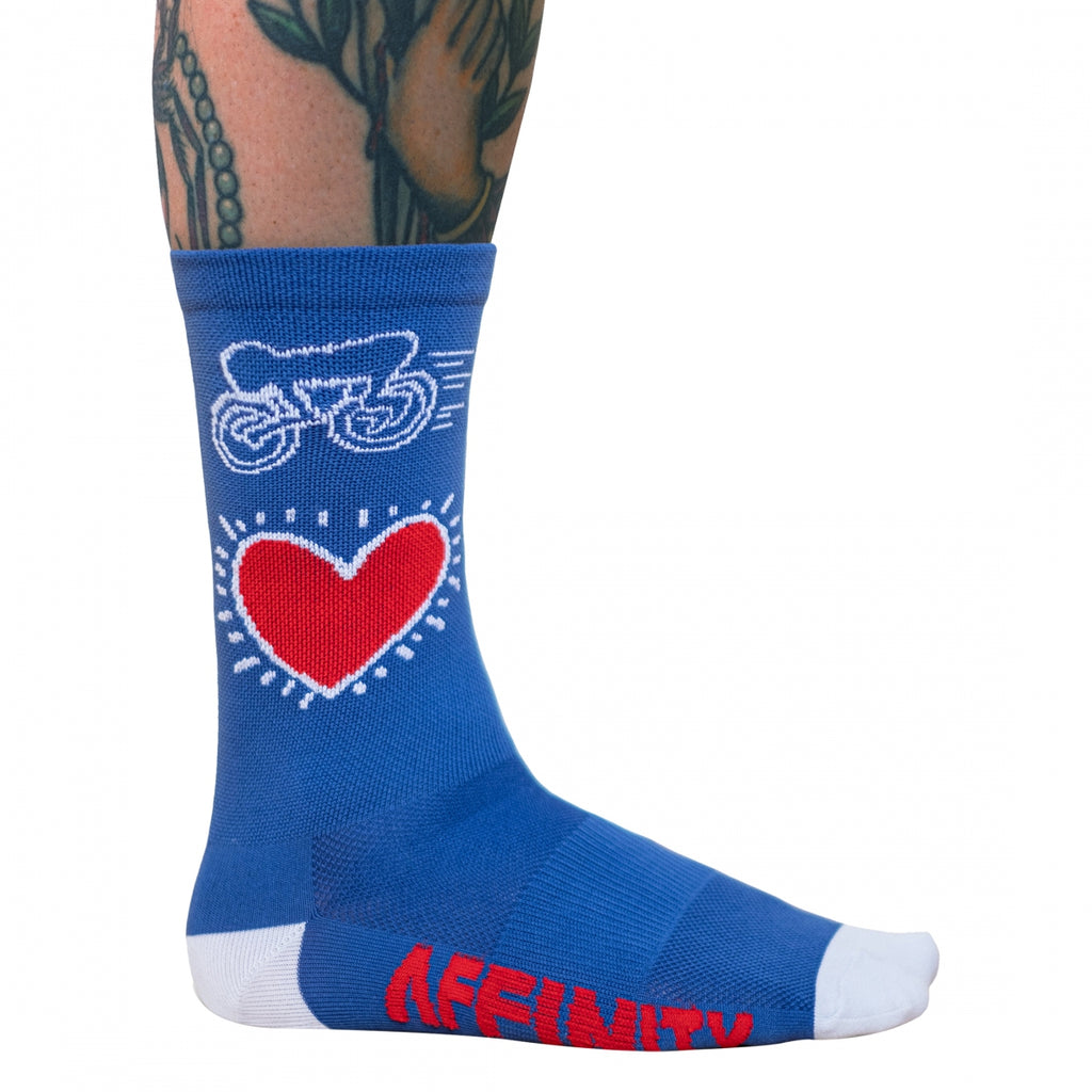 SOCKS AFFINITY KEITH HARING LG/XL BLUE w/HEART BIKE