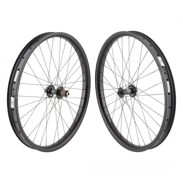 PAIR 27.5 584x46 ORIGIN 8 BOLT CARBON 25mmTBLS DISC BLACK 32 ORIGIN 8 MT1110 ELITE 8-11sCAS 6B 15mm 12mm SEAL BLACK 110mm 148mm DT COMP 2.0/1.8 BLACK